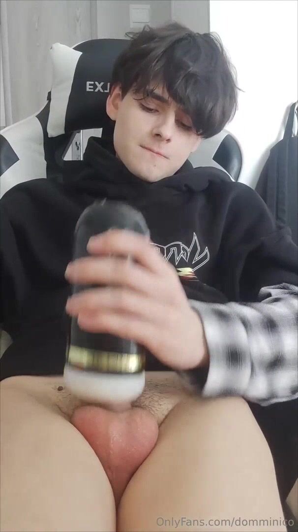 Muscle daddy barebacks twink cock 698ca59b2bda2