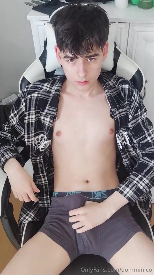 Domminico 0i183zurni63m74515oy4_source