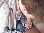 Muskulöser daddy fickt einen twink ohne kondom vor der schule
