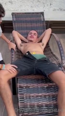 Dotado arrombando cuzinho do novi boys porn