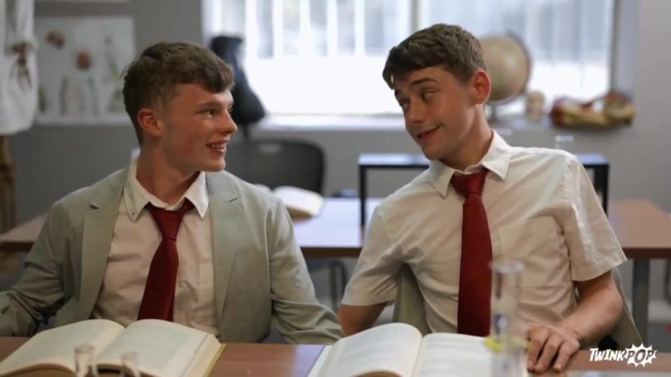 Joey mills y jake preston sin condón - doble hélice