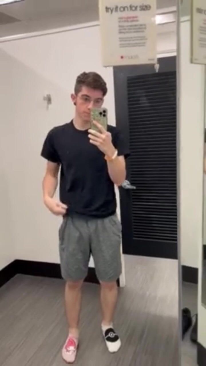 Dressing room twink takes daddy muscle cock