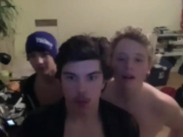 Drunk straight lads flashing & fooling around on webcam