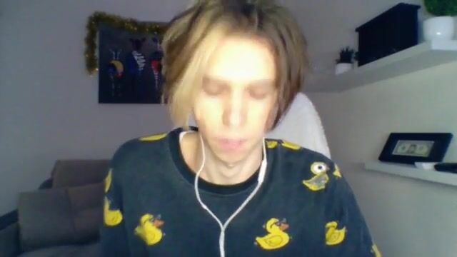 Entenjunge wichst twink porno