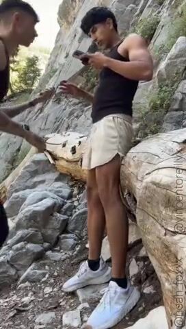Spaziergang wird zu bareback-papa-twink-sex