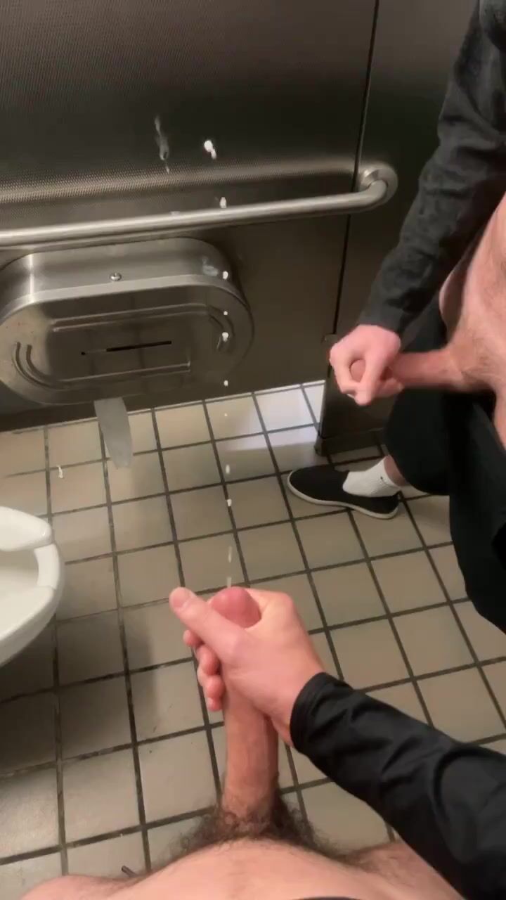 Daddy fucks twink during class bareback