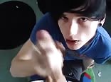 エモ少年がgaytubeでフェラを披露