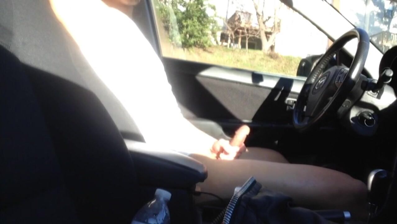 Exhib public park car jackoff cum - 11-28-25