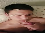 انفجار وجهي بقضيب كبير