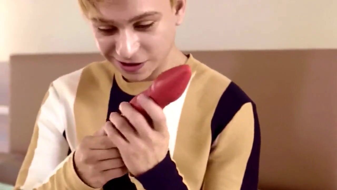 Italian twinks barebacking raw