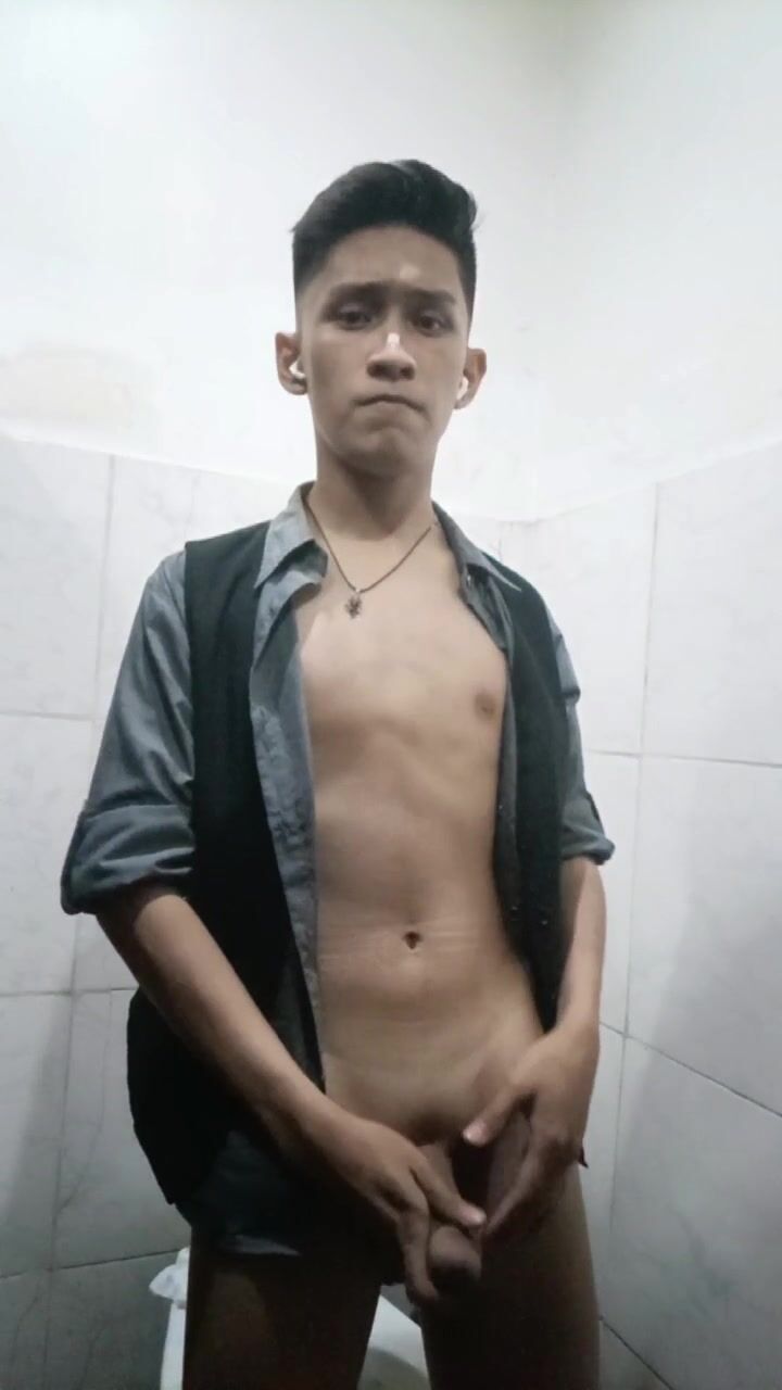 菲律宾小奶狗为你脱光