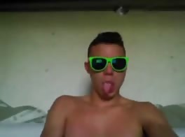 Filmer une petite secousse dans le lit