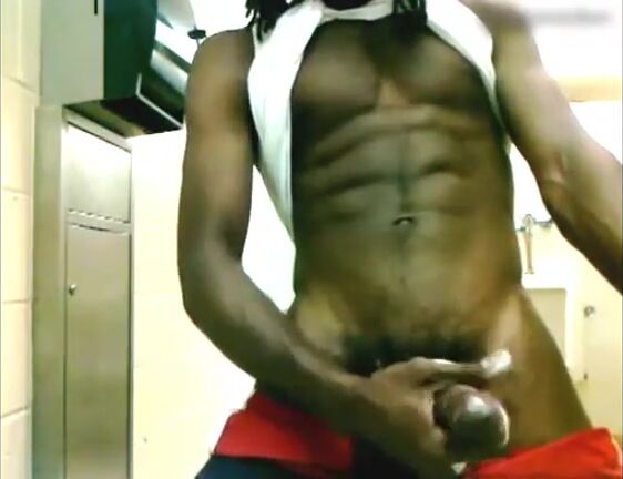 Black twunk cums hard in fit gay porn