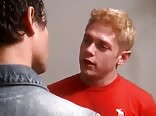 Vidéos porno gay surpris aux toilettes