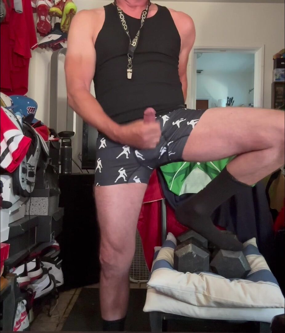 Alpha muscle coach breeds twink in jock strap bareback