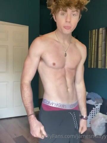 Frat boy cums solo