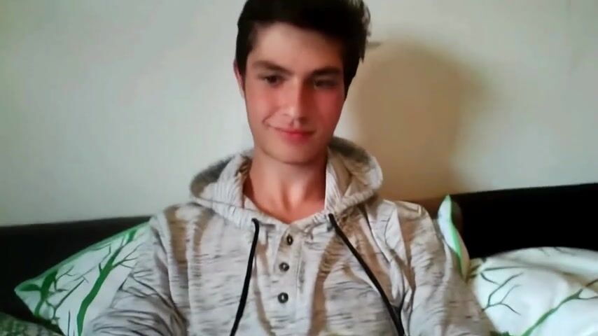Nice twink shows off his bush