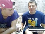 Twink-freunde ficken ohne kondom wichsen vor cam