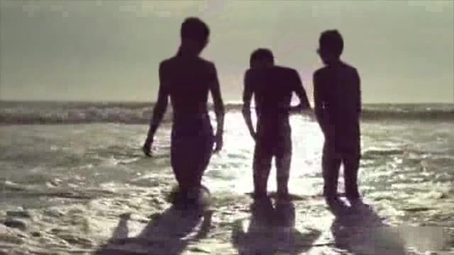 Beach twinks gangbang hard in bed