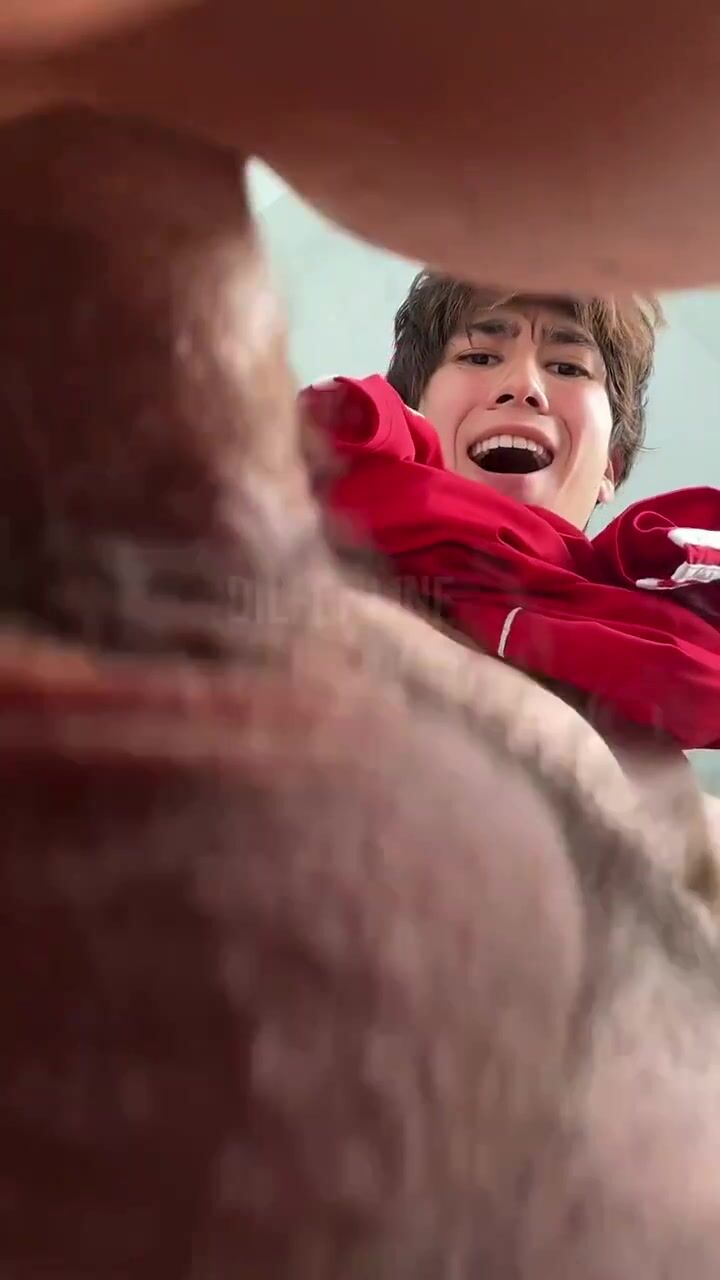Closeup bareback cock action on gay tube