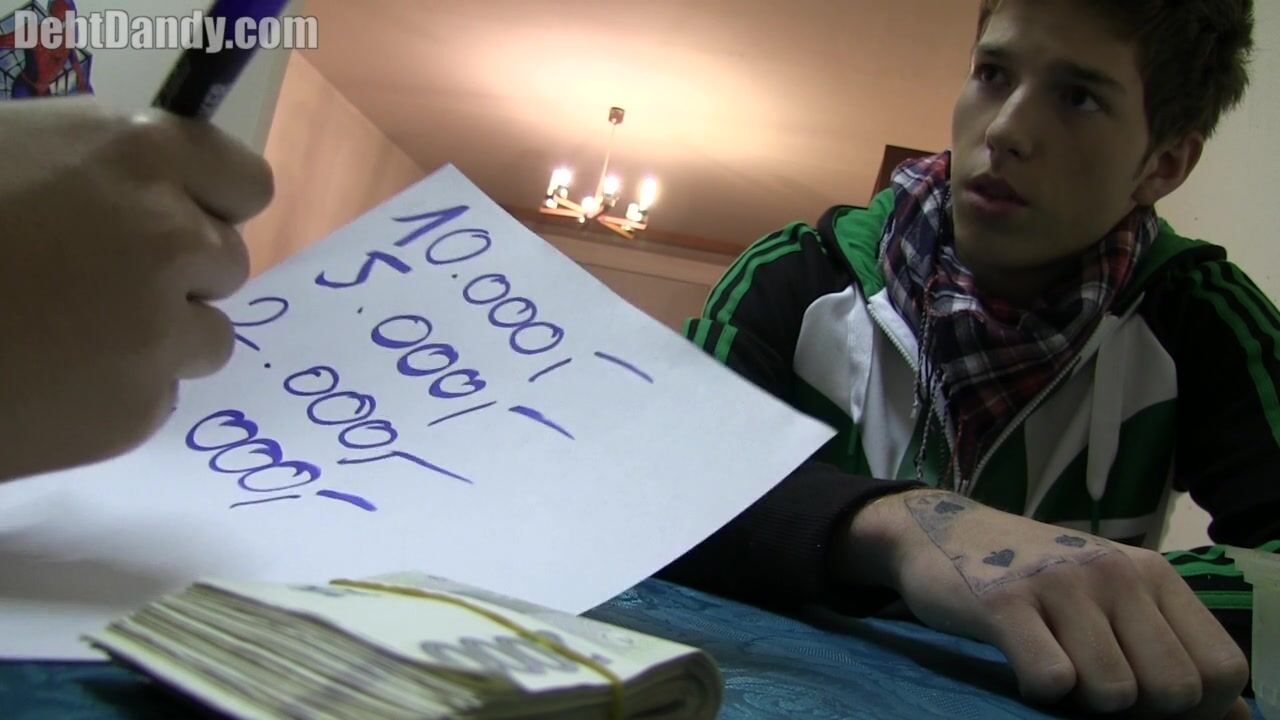 Beau mec hétéro baisé dur dans des vidéos de cul gay
