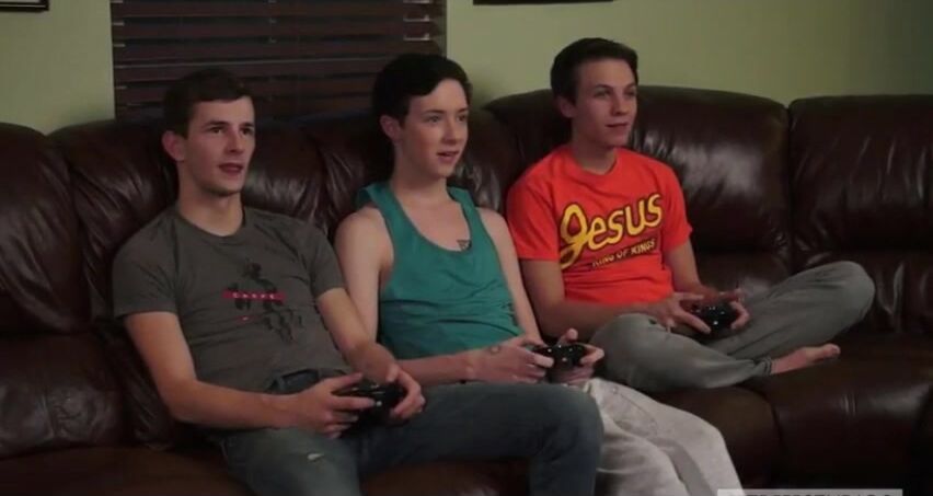 Gaming boys trio gay porn tube