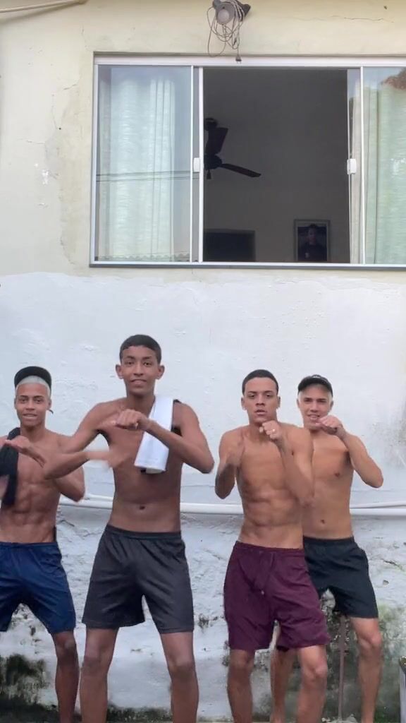Garotos gostam de dançar cam twink gay porn tube