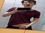 Gay tube hottie wanks off at the gym
