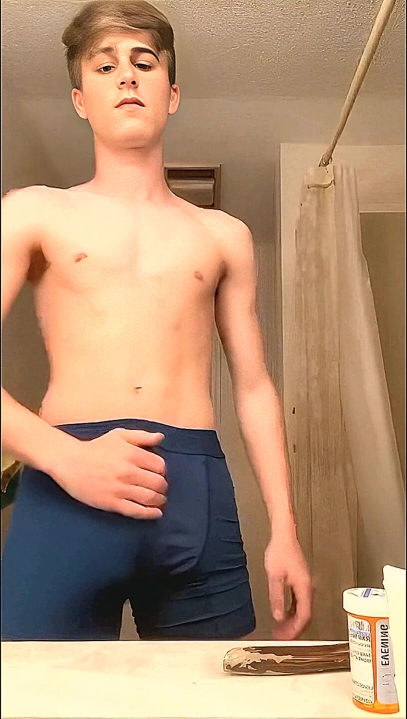 Iowa fit student wanks his hard cock - ai enhanced