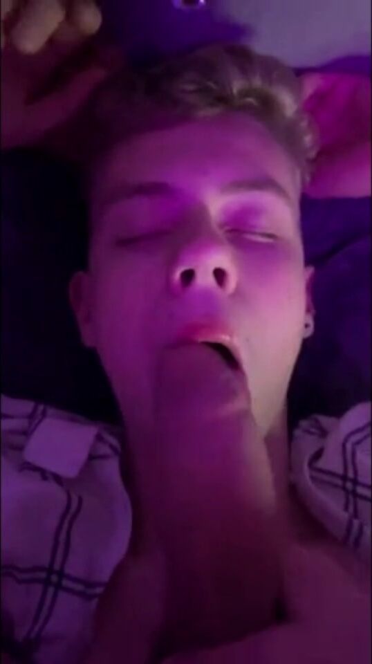 German robert craves big juicy daddy cocks
