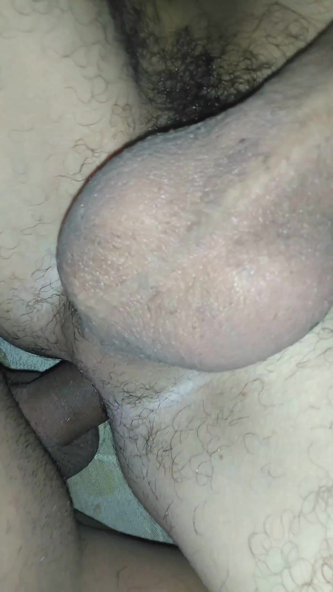 友達がツウィンクを生で突く