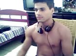 Hot guy shows off his gorgeous face