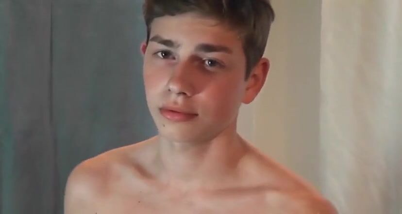 Twink gay porn: gorgeous bareback action