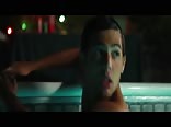 洞窟 (2013)
