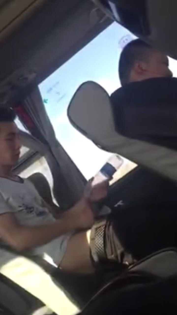 Guy jerking off on public bus and cumming in water bottle - 11-11-25