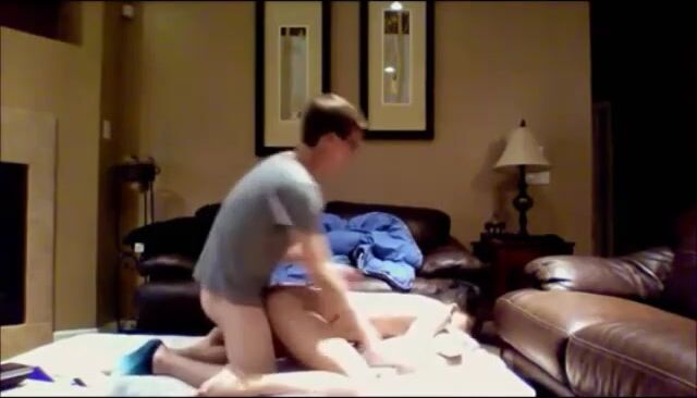 Guys meet on craigslist to hookup & fuck