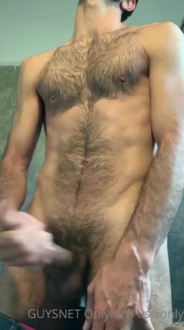 Hairy latin bro strokes out hot load