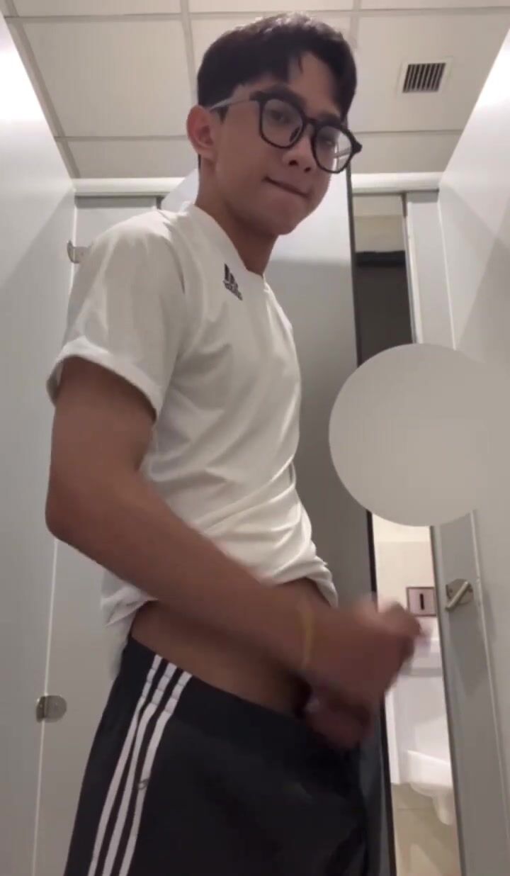 Asian twink bareback in public toilet