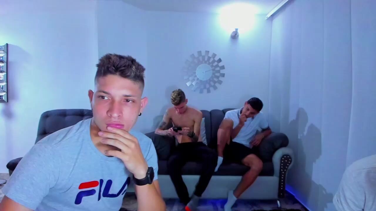Handsome boys: twink cam action