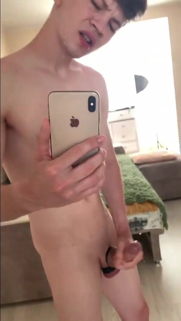 Harry having fun! selfie cam boys porn