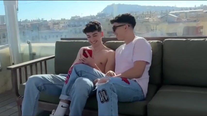 Twink daddy muscle bareback cock balls show