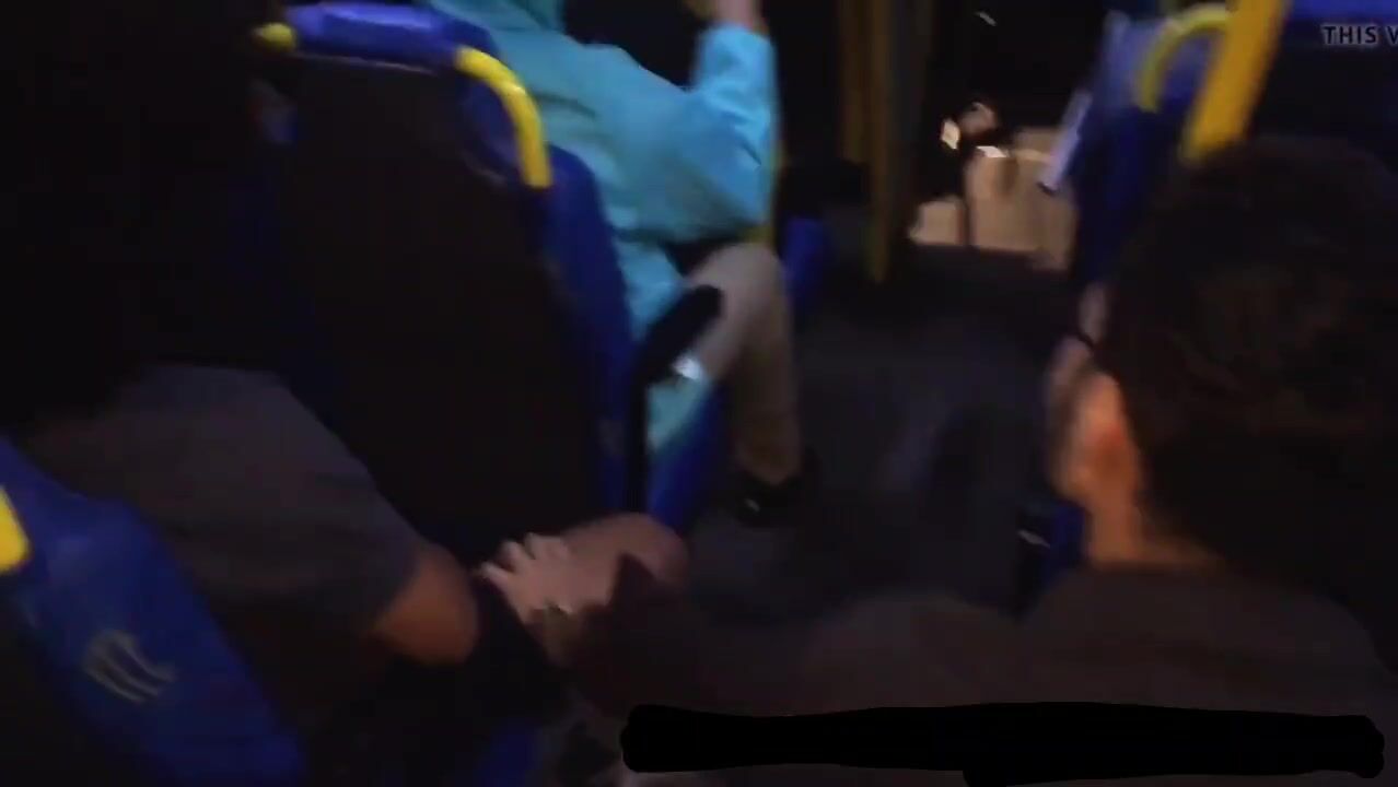 Hetero-kumpel ohne gummi gefickt im bus