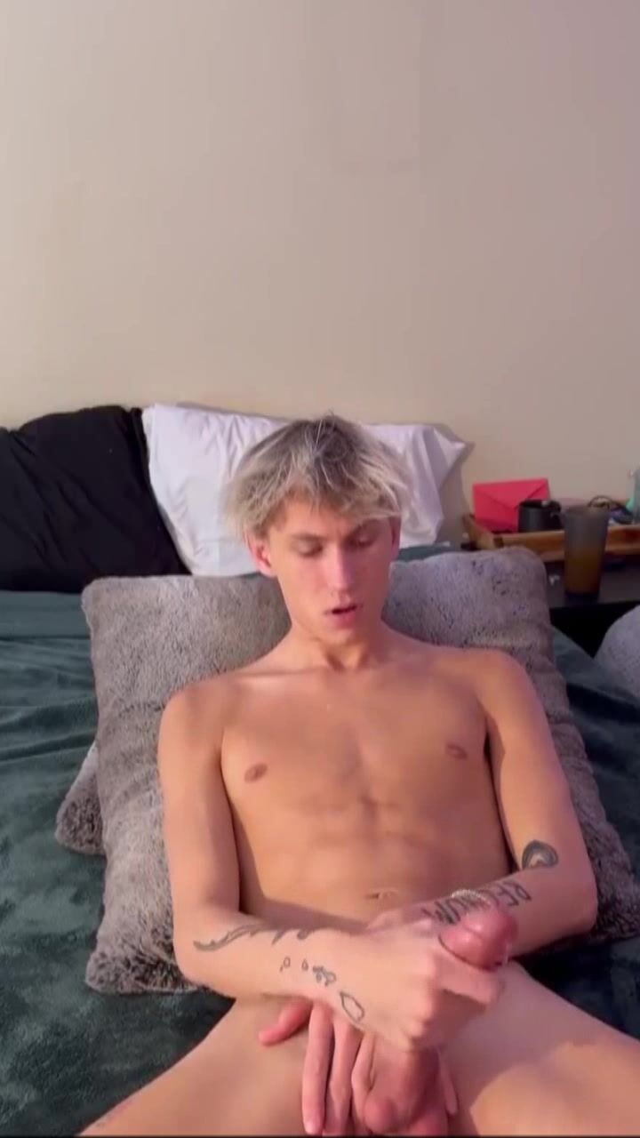 Blondie jouit fort en cam