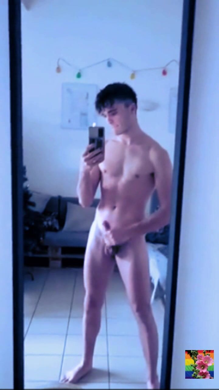 éjac sur cam : minet papa muscle bareback bite