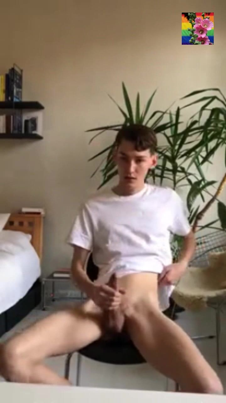 Auf kamera mit twink und daddy ohne kondom abspritzen