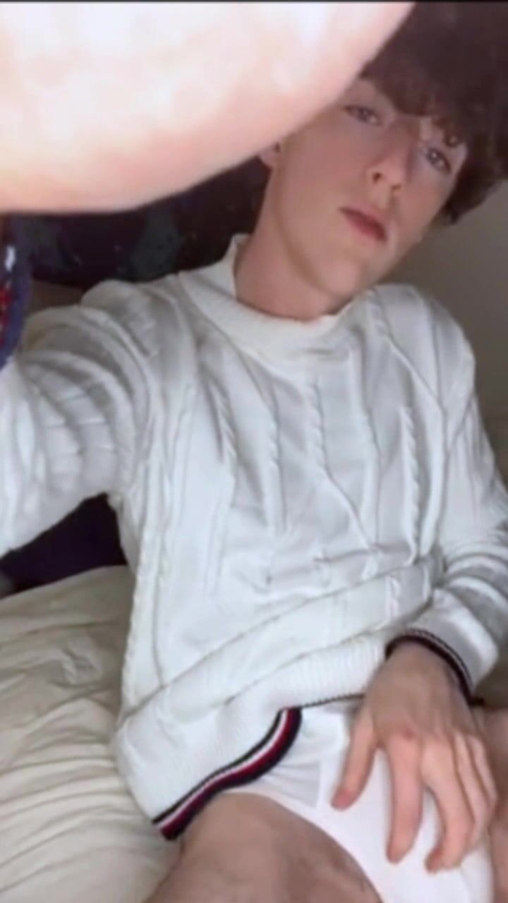 Cumming on cam twink daddy muscle bareback