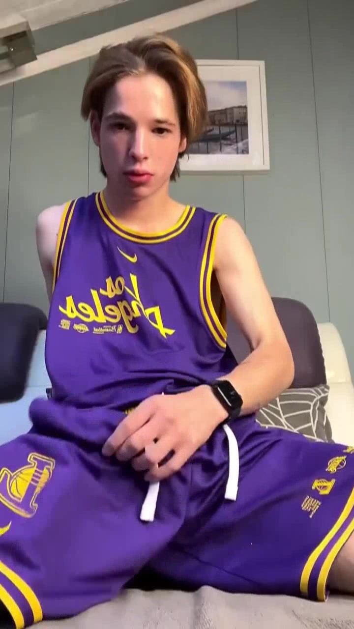 Auf cam abspritzen mit muskel-daddy und twink 4