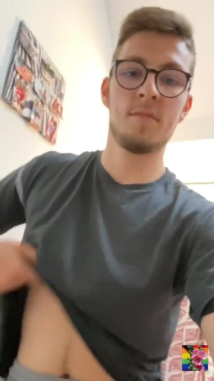 éjaculer en cam avec un daddy musclé et un ado 5