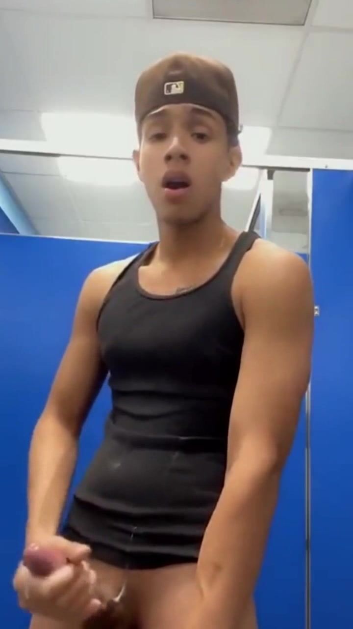 Hbw muskulöser daddy twink bareback schwanz spritzt auf cam