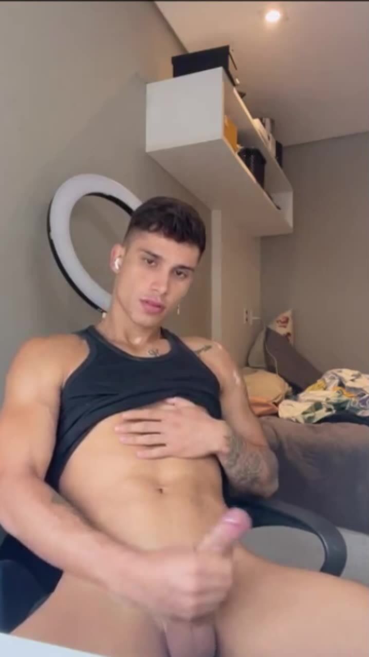 éjaculation en cam avec hbw 8